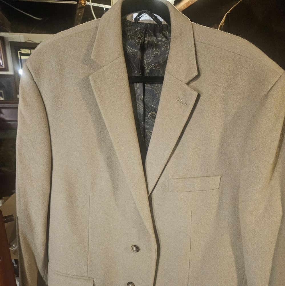 Stylish Tan Double-Breasted Blazer